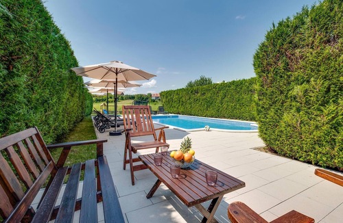Strmec Stubicki House | Awesome home in Stubicke Toplice