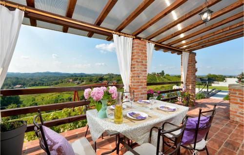 Cestica House | Awesome Home In Cestica With Sauna