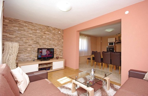 Velika Cista House | Awesome home in Cista Velika