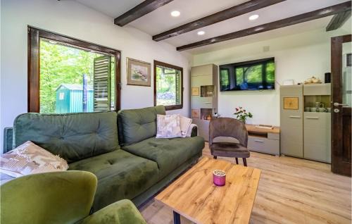 Netretic House | Awesome Home In Gornje Stative With Wifi