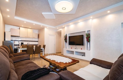 Posedarje House | Awesome home in Islam Latinski