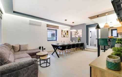 Strmec Stubicki House | Awesome Home In Stubicke Toplice With Sauna