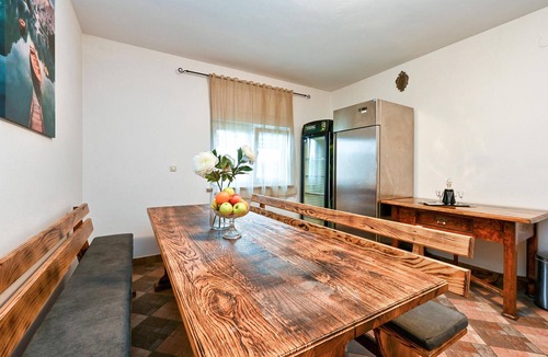 Kapela House | Awesome home in Kapela with sauna