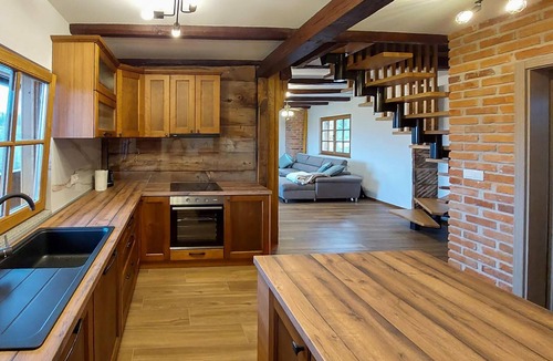Ozalj House | Awesome home in Karlovac with WiFi
