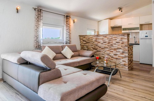 Rudine House | Awesome home in Kastel Novi