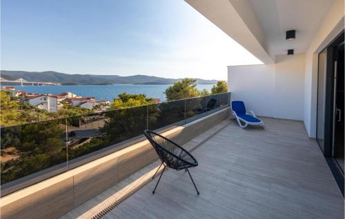 Komarna House | Awesome Home In Komarna