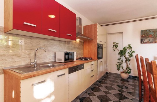 Kozino House | Awesome home in Kozino