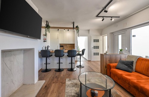 Sveti Juraj na Bregu House | Awesome home in Lopatinec with sauna
