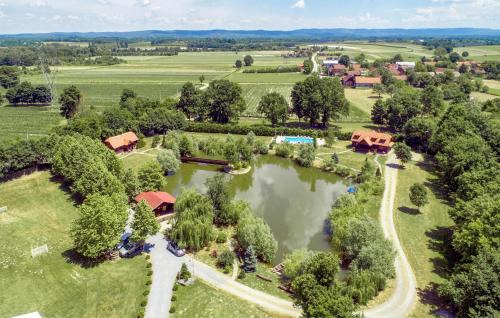 Mala Ludina House | Awesome Home In Mala Ludina With Sauna