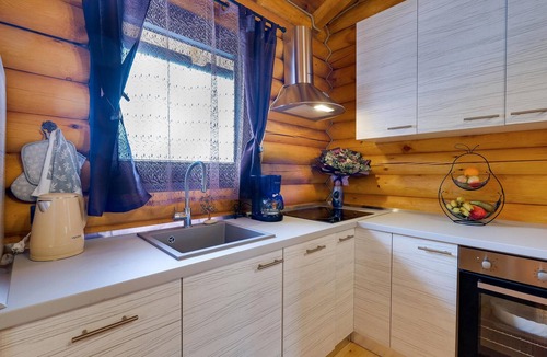 Petrinja House | Awesome home in Petrinja with sauna