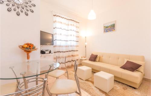 Polaca House | Awesome Home In Polaca