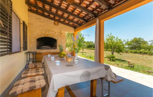 Polaca House | Awesome Home In Polaca