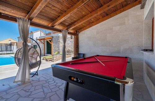 Benkovac House | Awesome home in Polaca