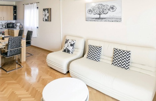 Polaca House | Awesome home in Polaca