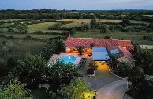 Poljica House | Awesome home in Poljica