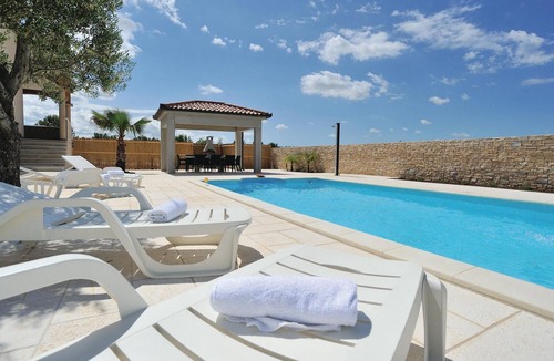 Pridraga House | Awesome home in Pridraga