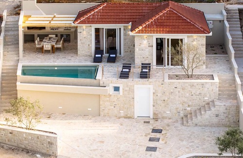 Prigradica House | Awesome home in Prigradica