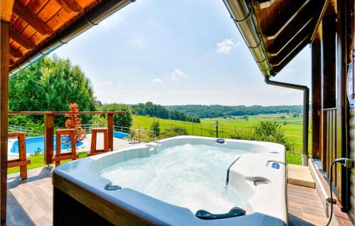 Breznik Plesivicki House | Awesome Home In Radakovo With Sauna