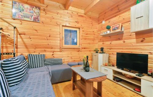 Breznik Plesivicki House | Awesome Home In Radakovo With Sauna