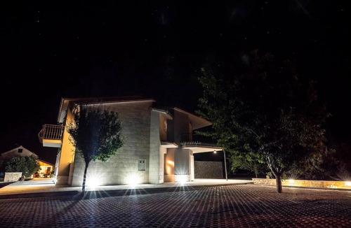 Bila Vlaka House | Awesome home in Stankovci