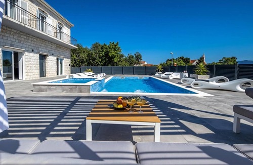 Sucuraj House | Awesome home in Sucuraj