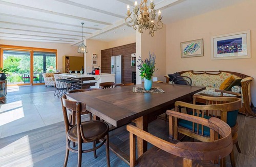 Mofardini House | Awesome home in Tinjan with sauna