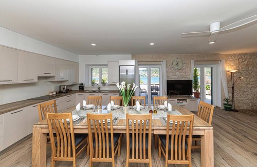 Vinisce House | Awesome home in Vinisce