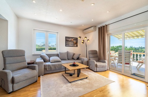Visocane House | Awesome home in Visocane