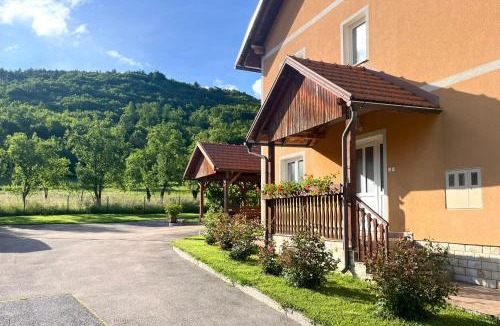 Otocac Apartment | Barbara