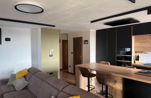 Varazdin Apartment | Baroque Sky Retreat