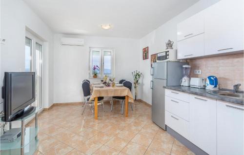 Sveti Vid-Miholjice Apartment | Beach Front Apartment In Sveti Vid-Miholjice With Outdoor Swimming Pool