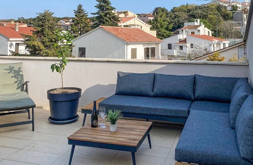 Pjescana Uvala Apartment | Beach front apartment in Pjescana Uvala with WiFi