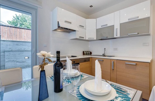 Selce Apartment | Beach front apartment in Crikvenica with WiFi