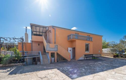 Donji Karin Apartment | Beach Front Apartment In Benkovac With Wifi