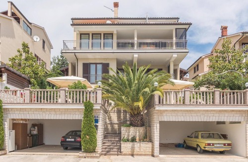 Rabac Apartment | Beach front apartment in Rabac with WiFi