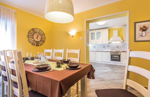Sarsoni House | Beach front home in Matulji