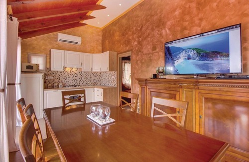 Nerezine House | Beach front home in Nerezine