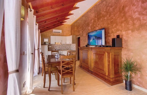 Nerezine House | Beach front home in Nerezine