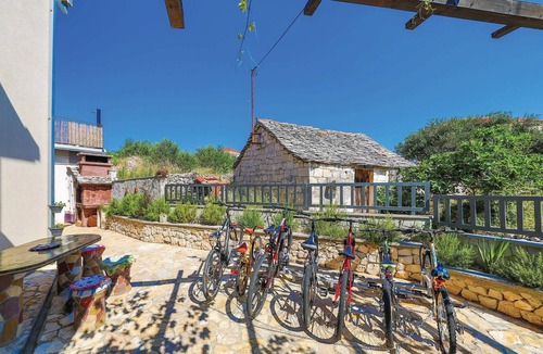 Slatine House | Beach front home in Slatine
