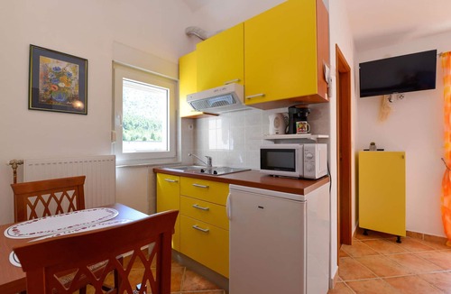 Starigrad Apartment | Beach front apartment in Starigrad Paklenica