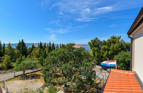 Starigrad Apartment | Beach front apartment in Starigrad Paklenica