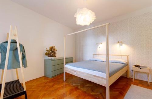 Komiza Apartment | Beach House Gusla