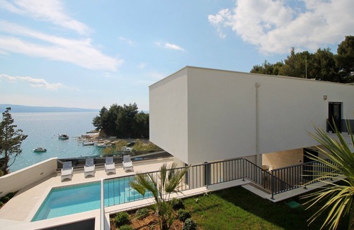 Omis Villa | Beach villa with view in Omis Croatia, Holiday Villa in Croatia on the Beach with pool