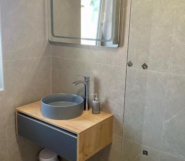 Sukosan House | Beachfront Apartments and Rooms