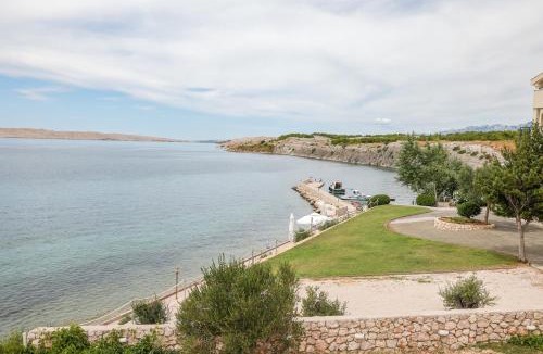 Rtina Apartment | Beachfront Apartments Tić with Seaview