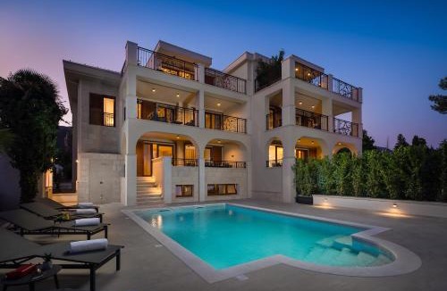 Kastel Stari Villa | Beachfront Villa Anemona with Pool