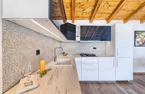 Jezera Villa | Beachfront Villa New Horizons III