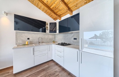 Jezera Villa | Beachfront Villa New Horizons III