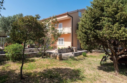 Loviste Apartment | Beautiful 2-Bedroom Apartment Nera in Lovište on Pelješac peninsula