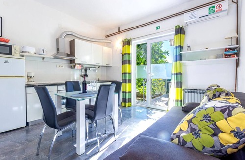 Kastel Stari Apartment | Beautiful apartment in Kastel Stari with WiFi